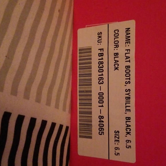 Knee High black boots - Picture 5 of 5